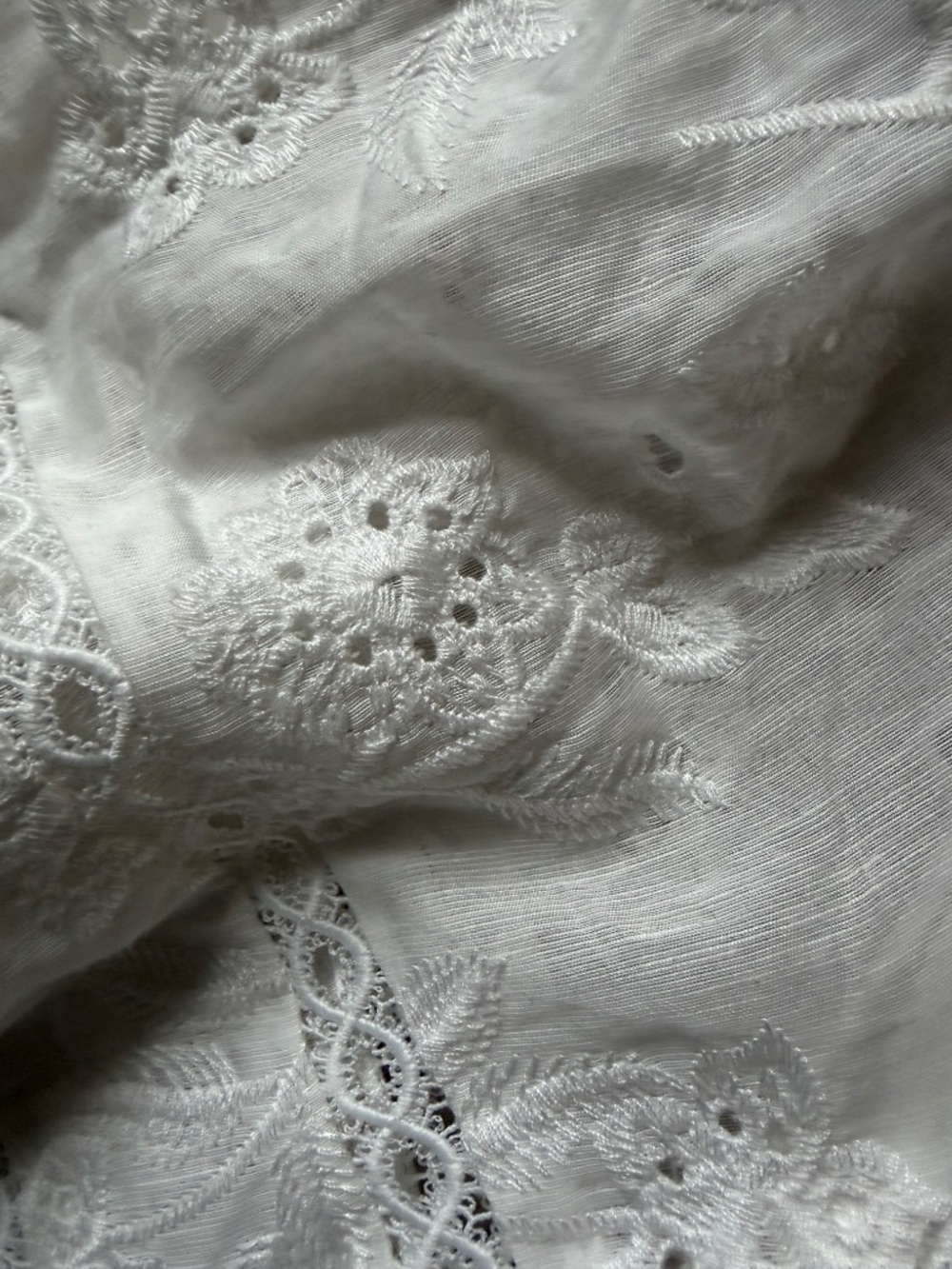 🇦🇺 Forever New white embroidered top- natural fibres S small. - Picture 8 of 10